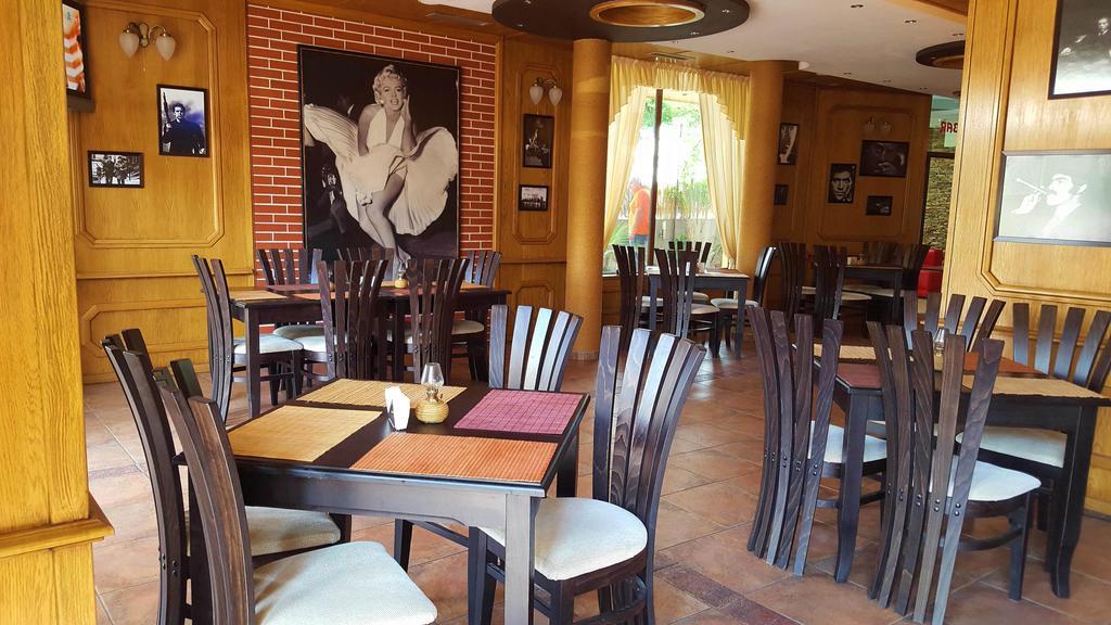 Cantilena Hotel Νεσέμπαρ Εξωτερικό φωτογραφία